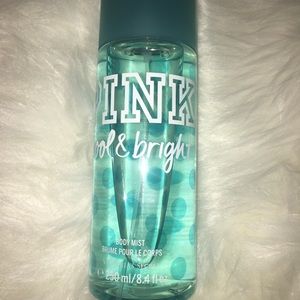 PINK body spray